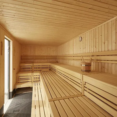 Reetland Am - Luxusplus Reetdachvilla Mit 4 Schlafzimmern, Aussensauna, Loungebereich Und Kamin H12