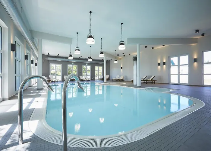 Reetland Am - Luxusplus Reetdachvilla Mit 4 Schlafzimmern, Aussensauna, Loungebereich Und Kamin H12 *